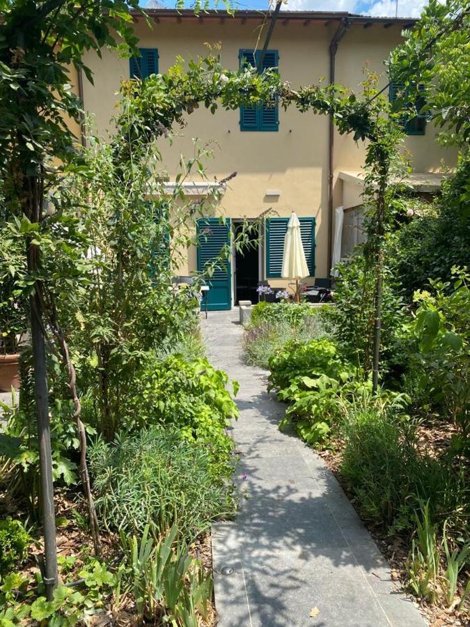 Charming Apt In San Frediano Apartment Firenze Bagian luar foto